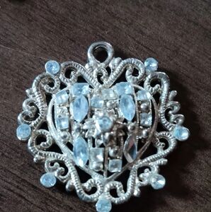 Elegant Silver and Crystal Heart Brooch